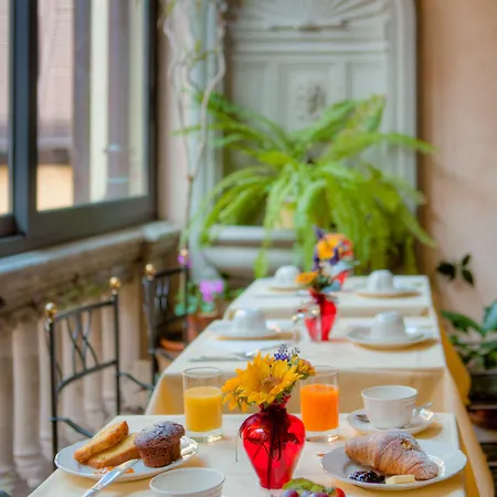 Torre Guelfa Palazzo Acciaiuoli Hotel Florence