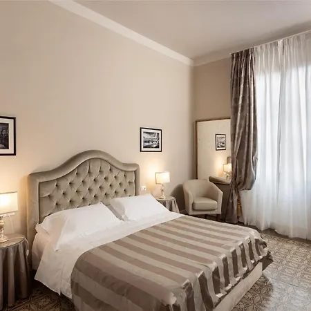 Torre Guelfa Palazzo Acciaiuoli Hotel 4*