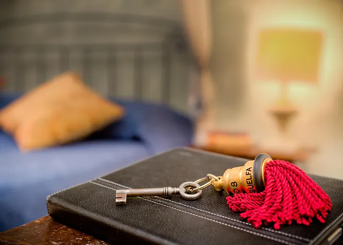 Torre Guelfa Palazzo Acciaiuoli 4* Florence