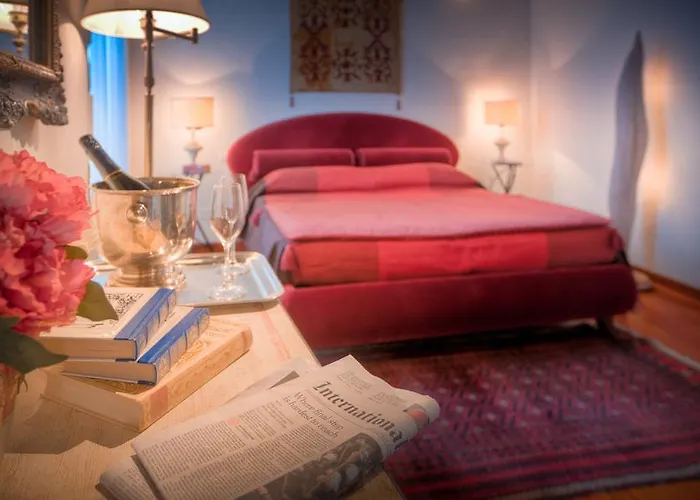 Torre Guelfa Palazzo Acciaiuoli Hotel