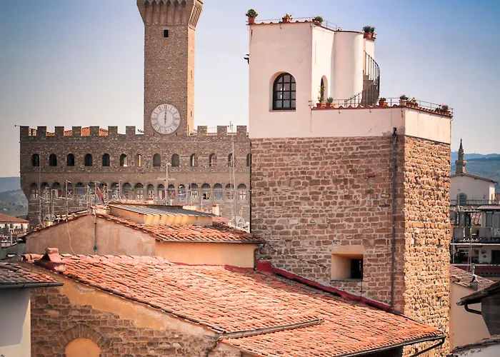 Torre Guelfa Palazzo Acciaiuoli 4* Florence
