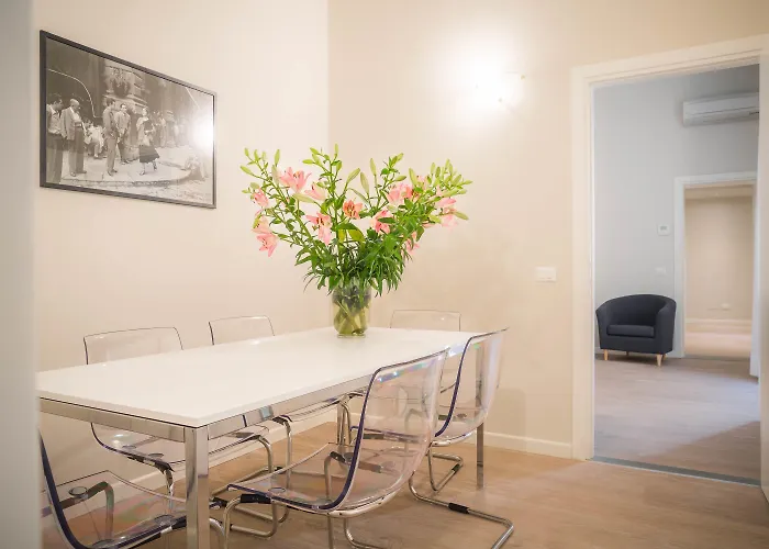 Torre Guelfa Palazzo Acciaiuoli 4*