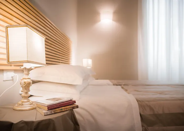 Torre Guelfa Palazzo Acciaiuoli Florence