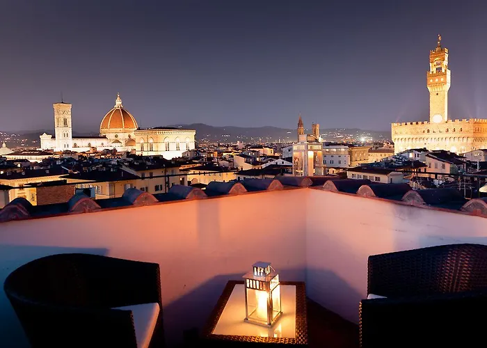 Torre Guelfa Palazzo Acciaiuoli