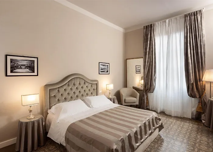Torre Guelfa Palazzo Acciaiuoli Hotel 4*