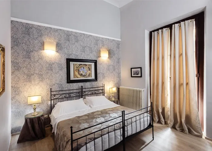 Torre Guelfa Palazzo Acciaiuoli 4*