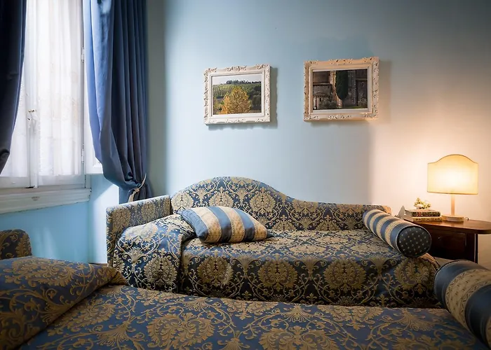 Torre Guelfa Palazzo Acciaiuoli Hotel 4*