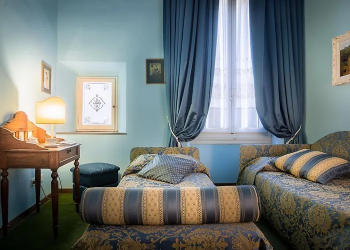 Torre Guelfa Palazzo Acciaiuoli Hotel 4*